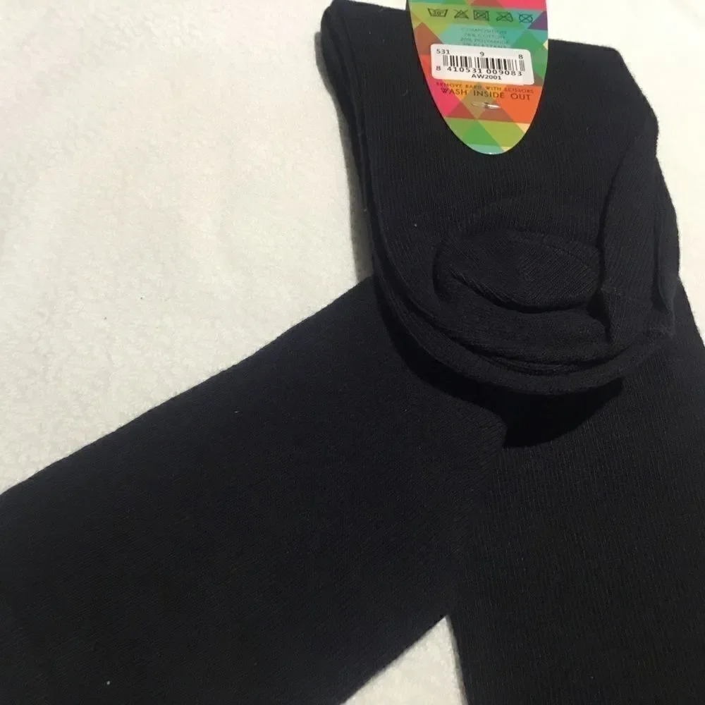 SALE BUY 5/$10. . NWT. Girls Knee Socks Sz 8 Black.